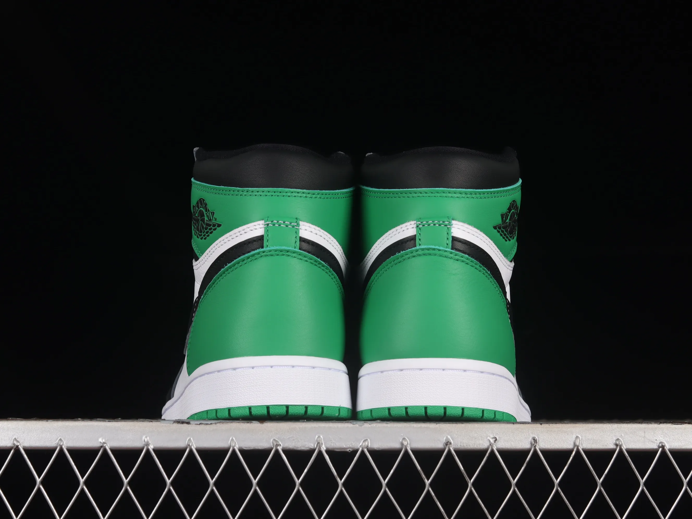 All categories Air Jordan Jordan series basketball shoes Air Jordan 1 High LJR version Air Jordan 1 High OG "Lucky Green" AJ1 Joe 1 Celtics Black Green Toe DZ5485-031
